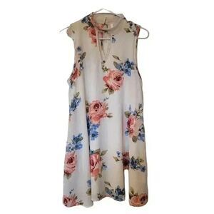 Daisies Women's Creamy White Floral Dress